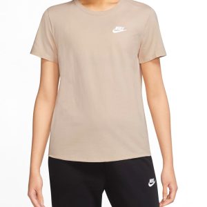 Nike Sportswear Club Essentials Dames Shirt